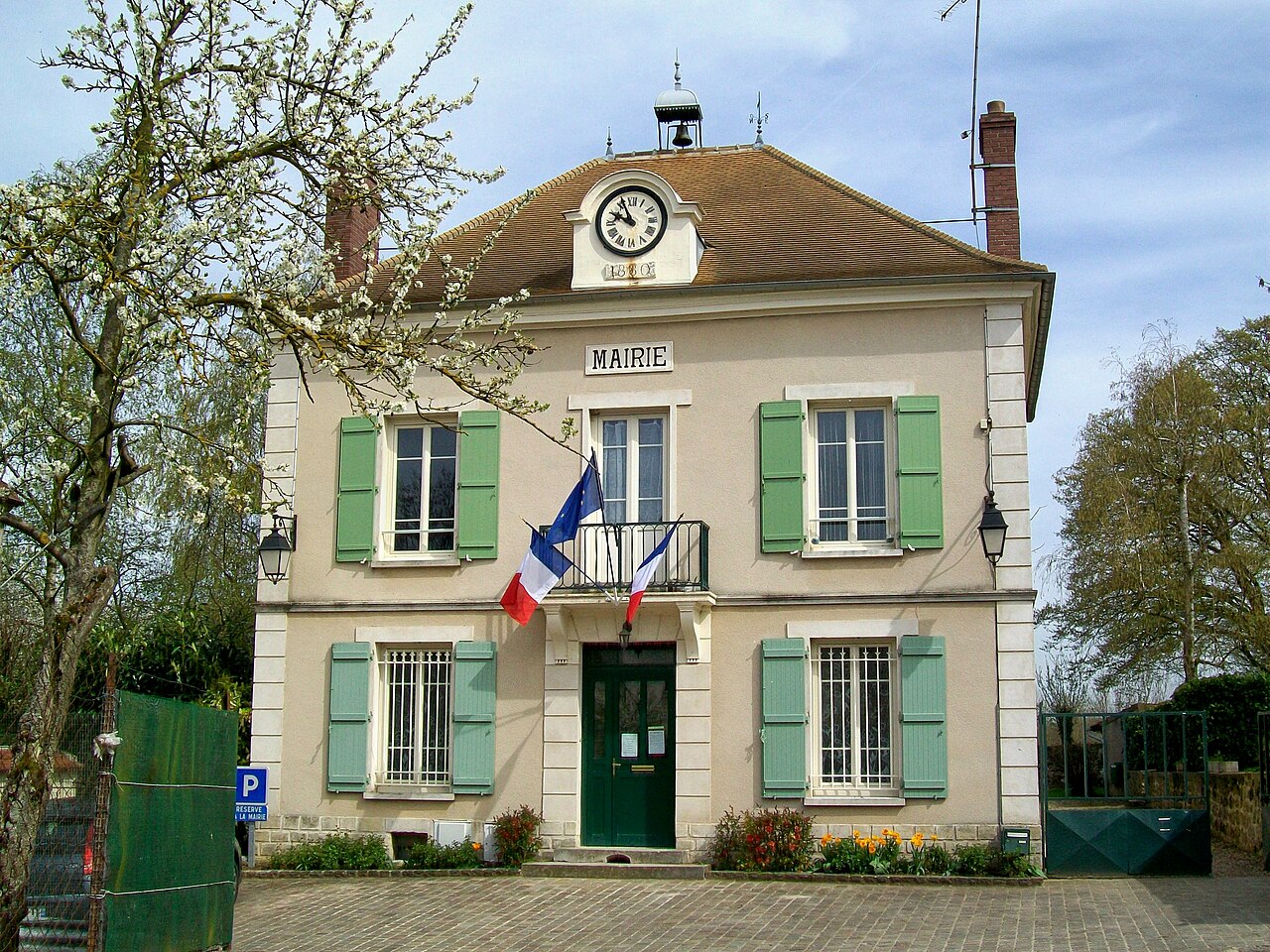 Le Plessis-Luzarches