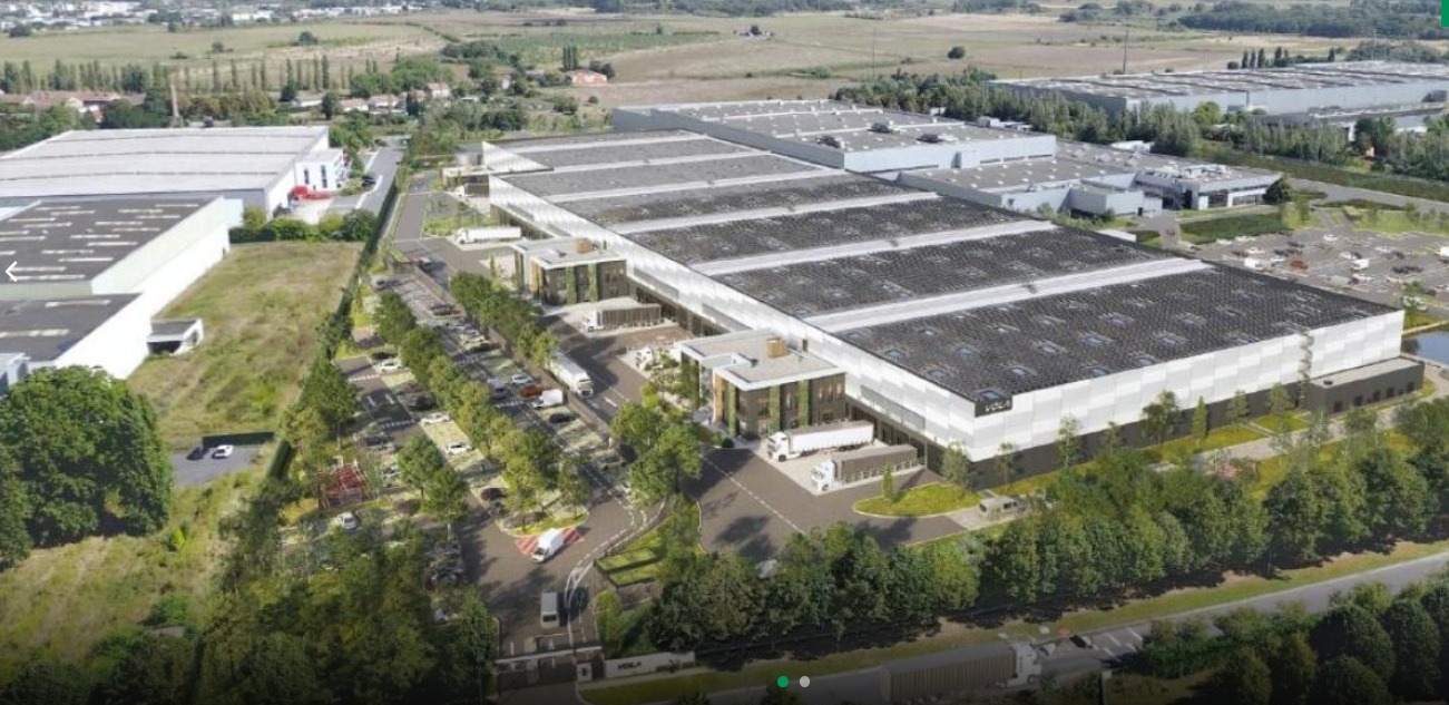 LOCATION ENTREPÔT 31058 m²