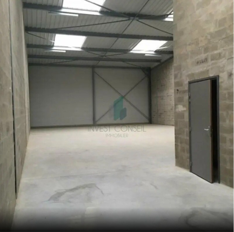 LOCATION ACTIVITES 268 m²