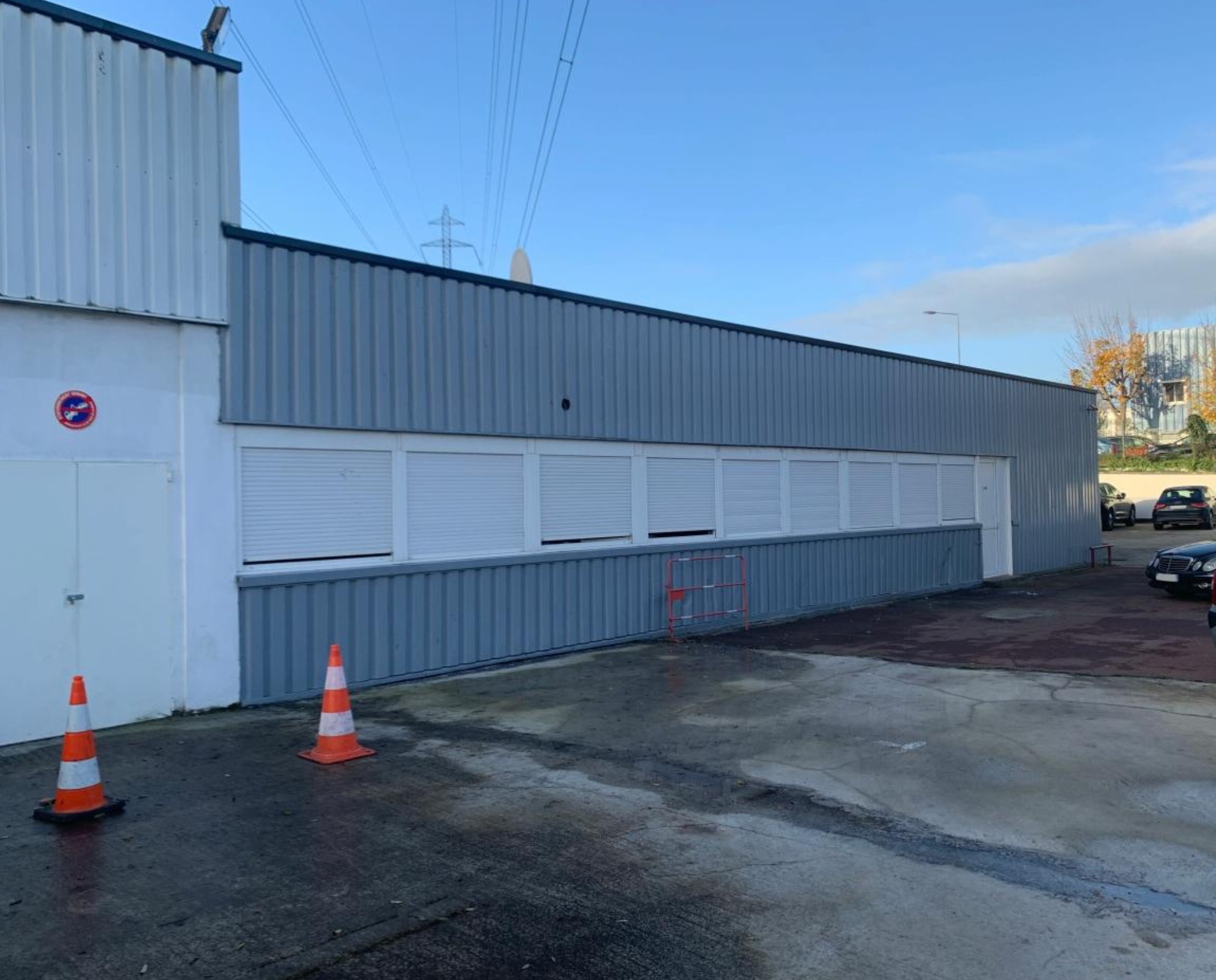 LOCATION/VENTE ACTIVITES/BUREAUX 4521 m²