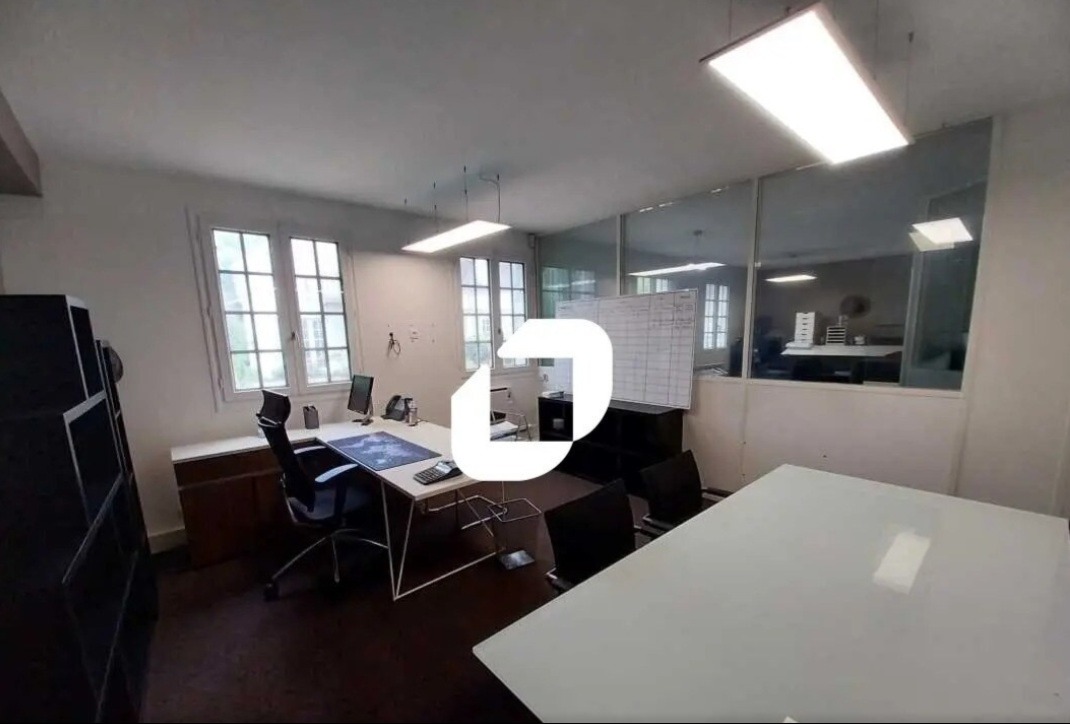 LOCATION BUREAUX 105 m²
