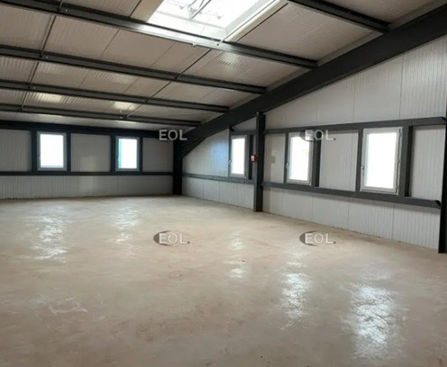LOCATION ACTIVITES 912 m²