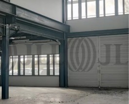 LOCATION ACTIVITES/ENTREPOTS 785 m²