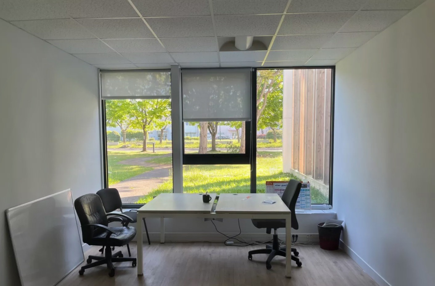 LOCATION ACTIVITES/BUREAUX 2250 m²