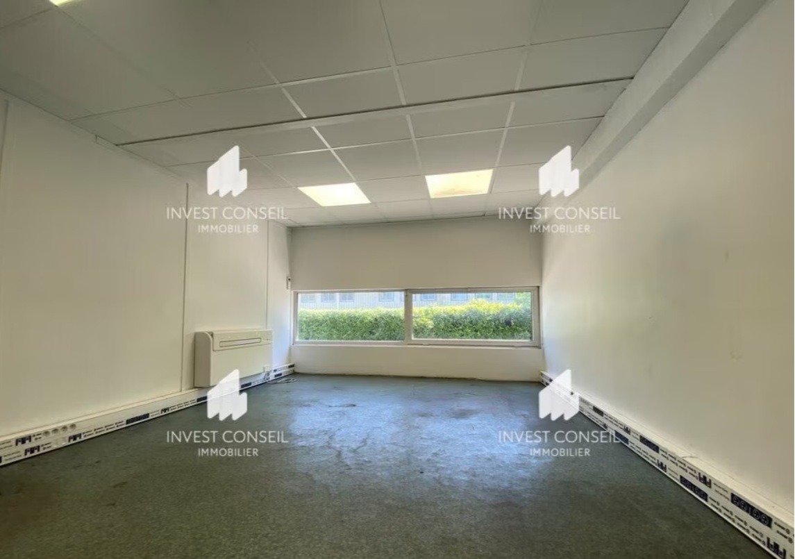LOCATION ACTIVITES/BUREAUX 112 m²