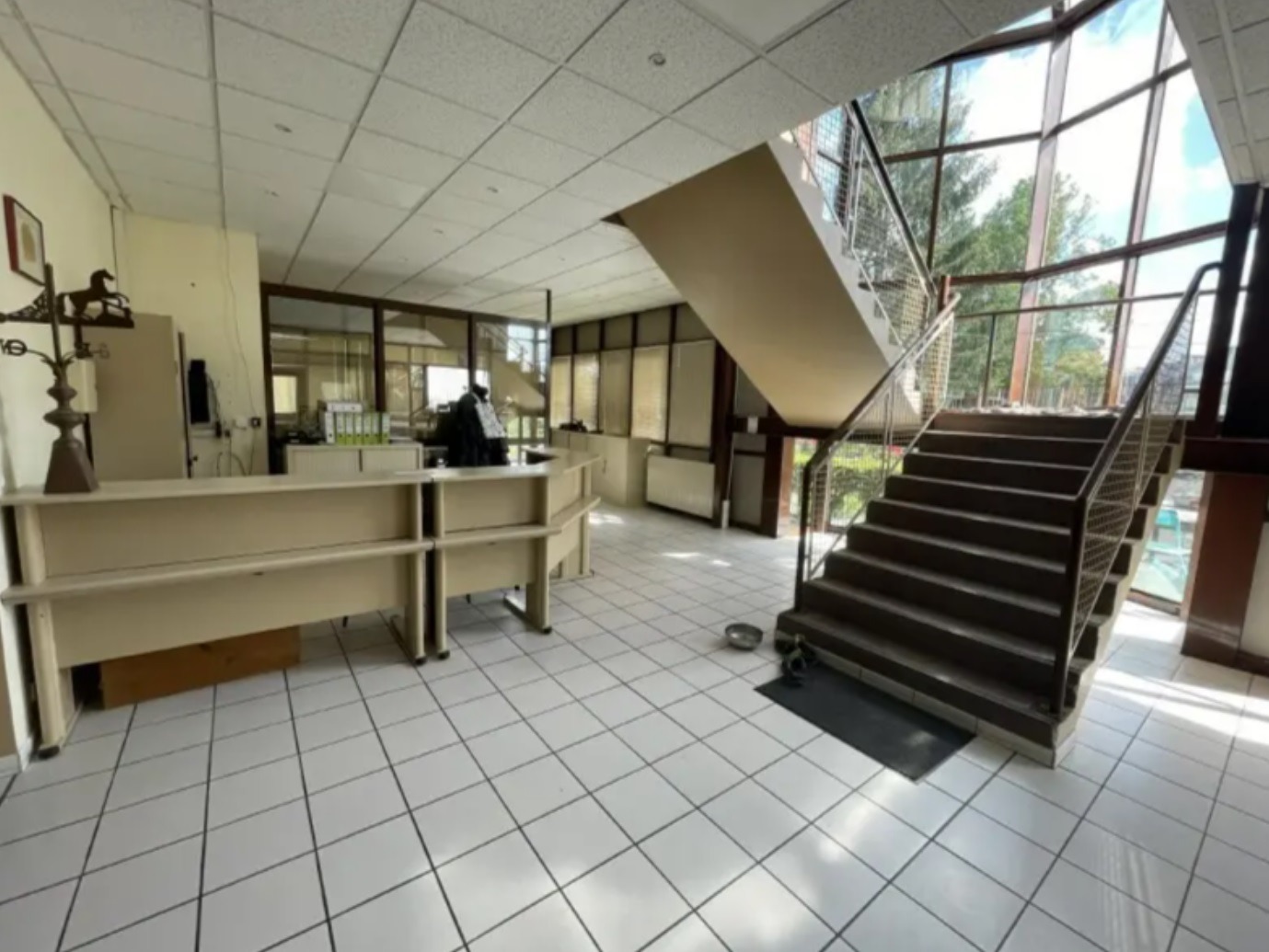 VENTE ACTIVITES/ENTREPOT 750 m²