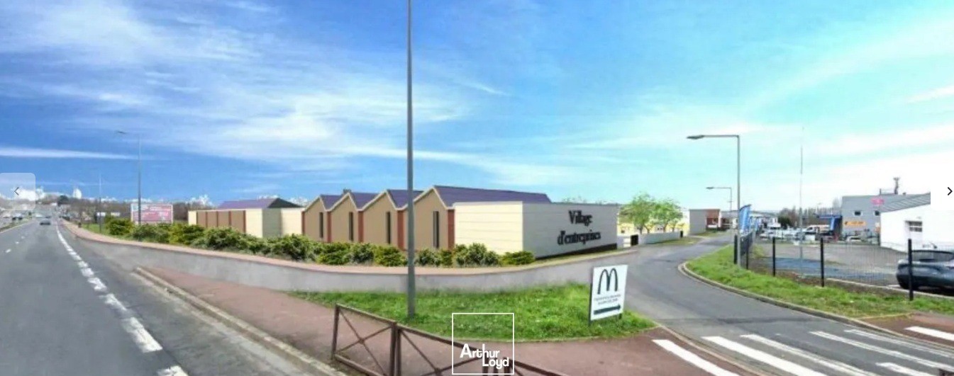 VENTE ACTIVITES/BUREAUX 10719 m²